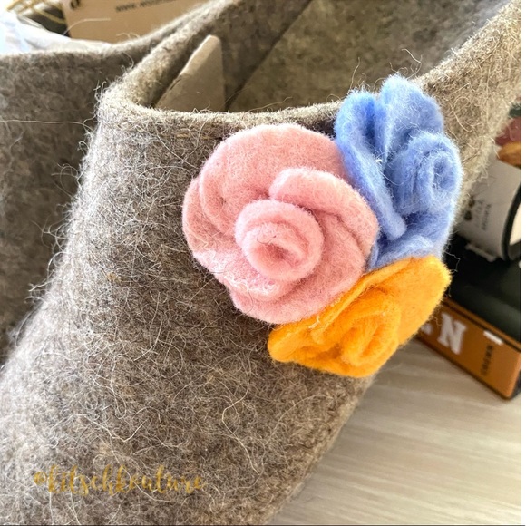 Handmade 100% Wool Clogs - Picture 6 of 11